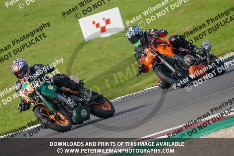donington no limits trackday;donington park photographs;donington trackday photographs;no limits trackdays;peter wileman photography;trackday digital images;trackday photos